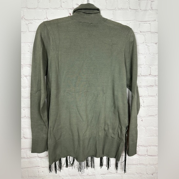 New DG2 Diane Gilman Green Sweater with fringe tassel accents Sz S NWD - Picture 2 of 7